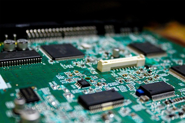 機器視覺的PCB板對位印刷加工應用